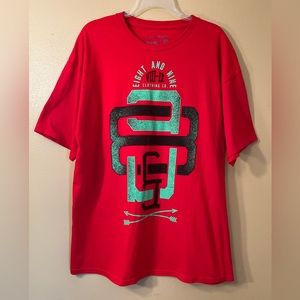 8&9 Tee Men’s size XL
